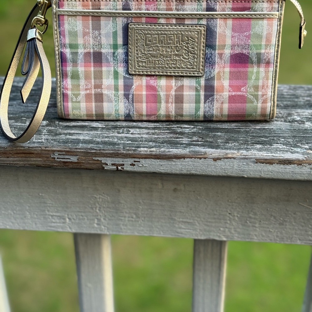 COACH POPPY MADRAS MULTICOLOR WALLET WRISTLET - Picture 3 of 7